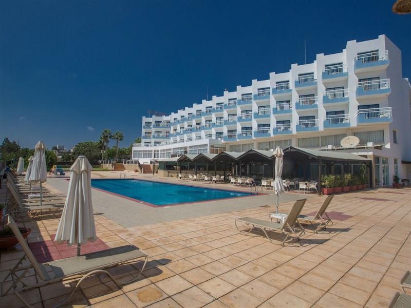 Polycarpia Hotel Pernera Extérieur photo